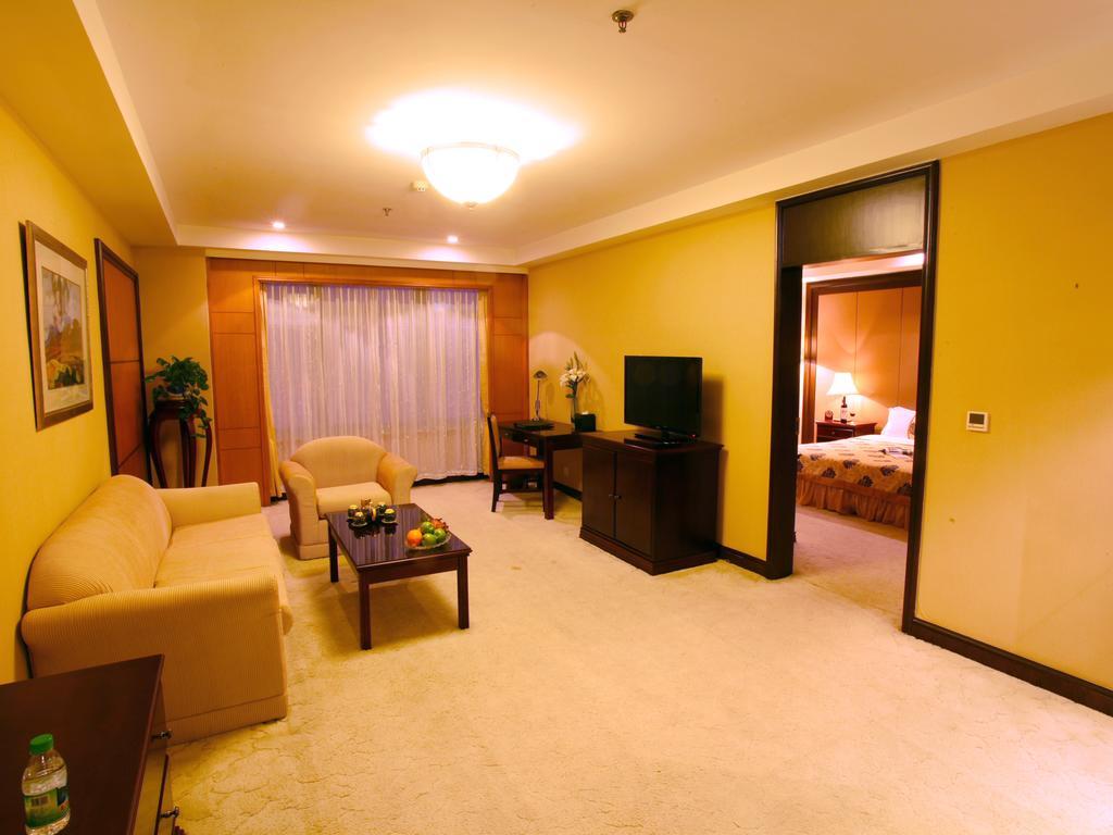 Central Plaza Hotel Talien Kültér fotó