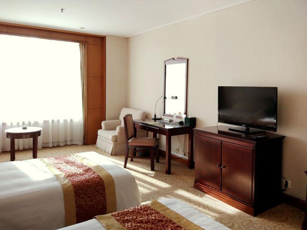 Central Plaza Hotel Talien Kültér fotó
